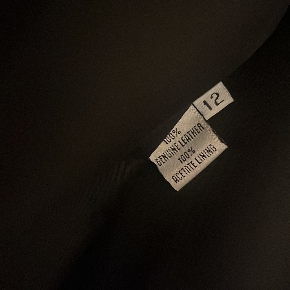 Vintage Leather Jacket - Picture 3 of 4
